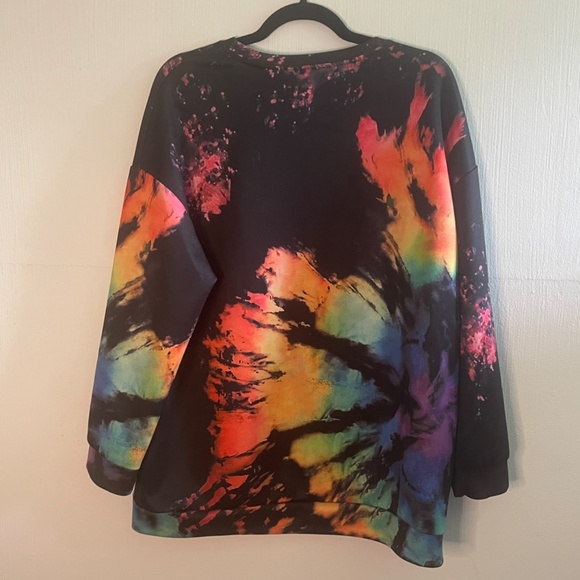 XXL Sweatshirt. - Picture 2 of 3